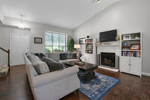 853 Spring Hill Farm Dr, Ballwin, MO 63021 photo 7