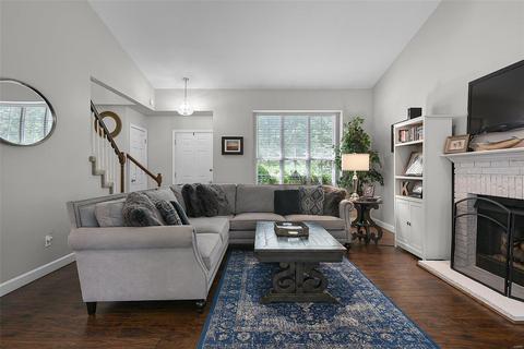 853 Spring Hill Farm Dr, Ballwin, MO 63021 photo 8