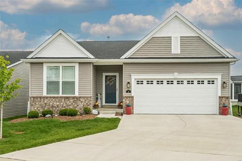 4 Bounty Point Dr, Saint Peters, MO 63376