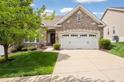 381 Brunhaven Ct, Chesterfield, MO 63017