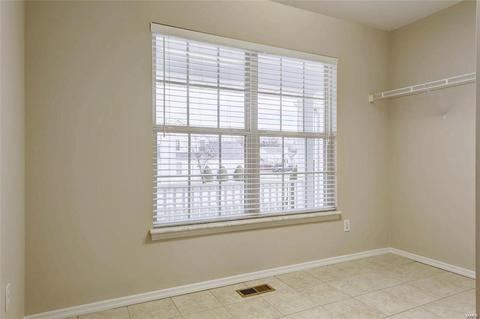 2707 Brook Meadow Ln, O'fallon, MO 63368 photo 12