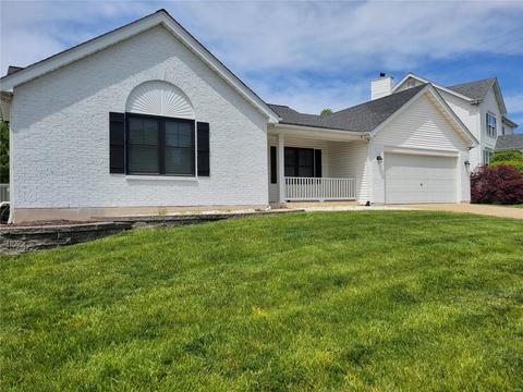 2707 Brook Meadow Ln, O'fallon, MO 63368