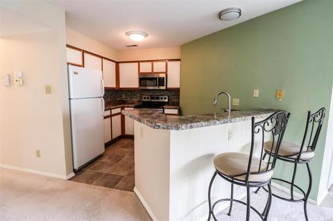 1335 Crossings Ct #A, Ballwin, MO 63021 photo 6