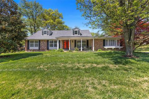 401 Sunnyslope Dr, Ballwin, MO 63011