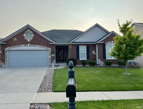 642 Derek Dr, Wentzville, MO 63385