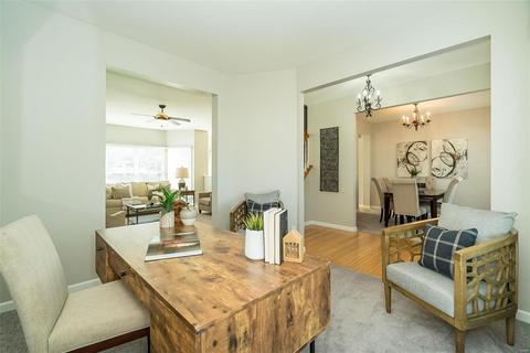 1307 Avondale Spring Dr, O'fallon, MO 63368 photo 9