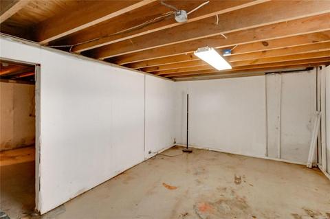 2 Blakemore Pl, Saint Louis, MO 63121 photo 14