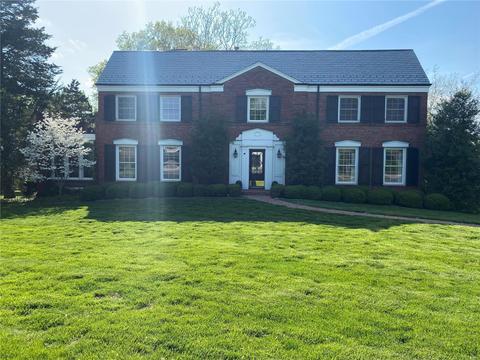 14 Spoede Ln, Creve Coeur, MO 63141