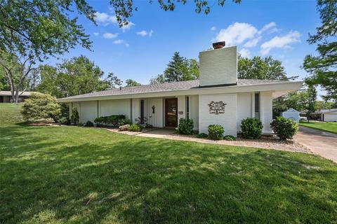 17 Cool Meadows Dr, Ballwin, MO 63011 photo 3
