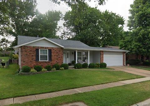 5137 Mild Dr, Saint Louis, MO 63129