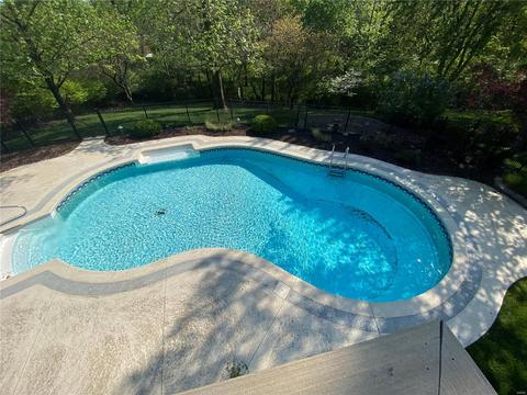 1242 Chavaniac Dr, Ballwin, MO 63011 photo 14