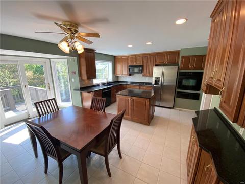 1242 Chavaniac Dr, Ballwin, MO 63011 photo 27