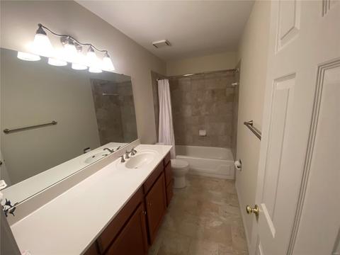 1242 Chavaniac Dr, Ballwin, MO 63011 photo 39