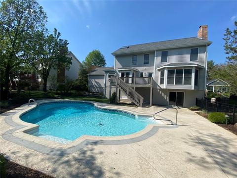 1242 Chavaniac Dr, Ballwin, MO 63011 photo 11
