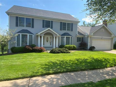 1242 Chavaniac Dr, Ballwin, MO 63011 photo 3