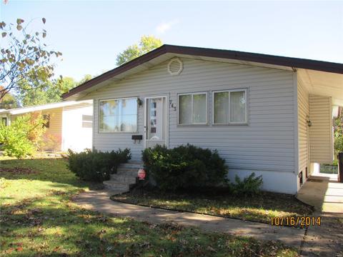 743 Shepley Dr, Saint Louis, MO 63137