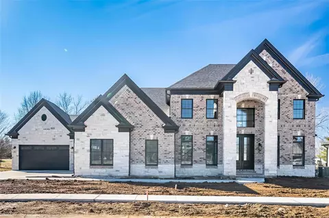 795 Schaeffers Grove Ct, Chesterfield, MO 63005
