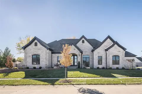 777 Schaeffers Grove Ct, Chesterfield, MO 63005