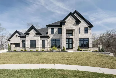 741 Silver Buck Ln, Chesterfield, MO 63005