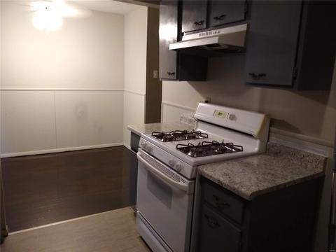 4040 Esseldale, Saint Ann, MO 63074 photo 6