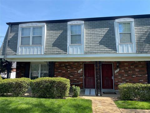 1661 Mayenne Ct, Saint Louis, MO 63125