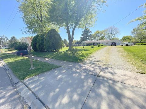 1031 Johanna Dr, Ballwin, MO 63021 photo 4