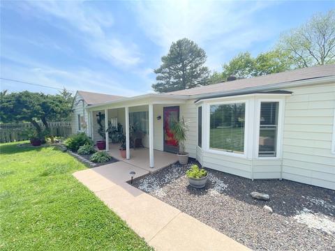 1031 Johanna Dr, Ballwin, MO 63021 photo 2