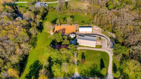 4040 Hencken Rd, Wildwood, MO 63069