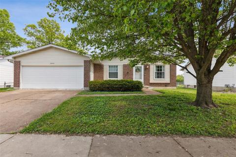 2946 Clanfield Dr, Florissant, MO 63031