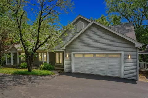 1822 Shiloh Valley Dr, Wildwood, MO 63005
