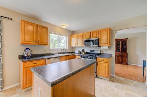 1332 Bryan Valley Dr, O'fallon, MO 63366 photo 2