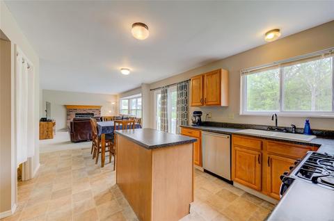 1332 Bryan Valley Dr, O'fallon, MO 63366 photo 3