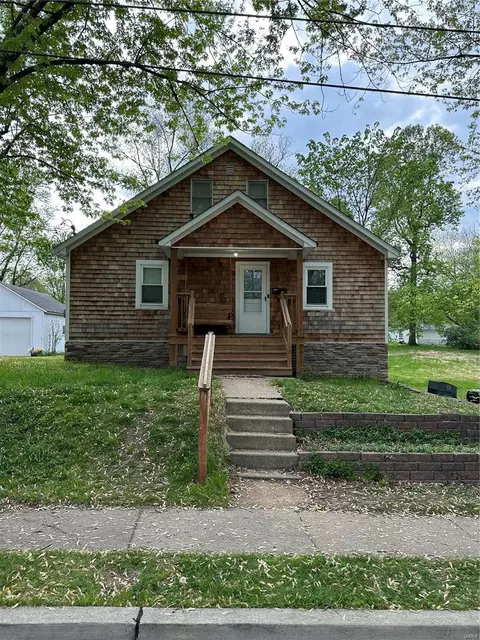 311 Pilgrim Ave, Wentzville, MO 63385