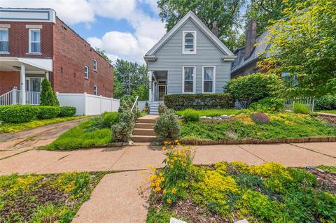 6132 Crescent Ave, Saint Louis, MO 63139