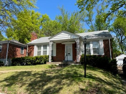 8925 Pine Ave, Brentwood, MO 63144