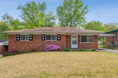 8016 Milan Ave, University City, MO 63130