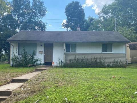 472 Kirkwall Dr, Saint Louis, MO 63137