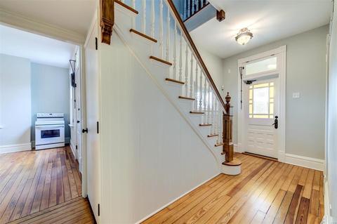 210 Henry Ave, Manchester, MO 63011 photo 2