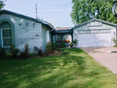 4059 Calavera Dr, Florissant, MO 63033