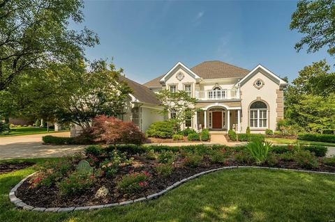 14330 Manderleigh Woods Dr, Chesterfield, MO 63017