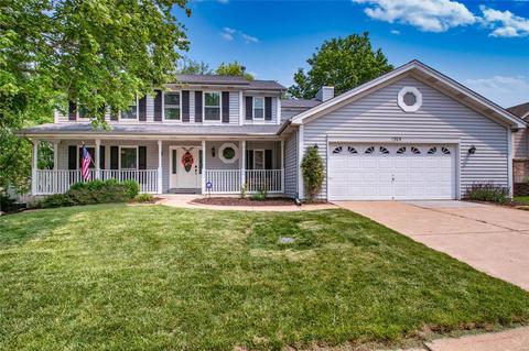 1305 Summerhawk Ln, Fenton, MO 63026