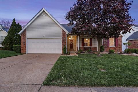 926 Shandra Dr, Ballwin, MO 63021 photo 1