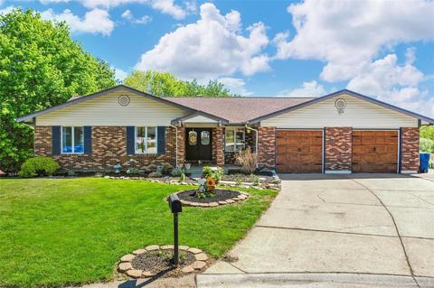 9 Spring Ct, Saint Peters, MO 63376
