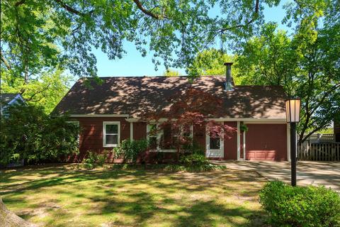 6817 Ravenscroft Dr, Saint Louis, MO 63123