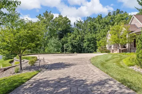 1000 Stonecastle Dr, O'fallon, MO 63366 photo 87