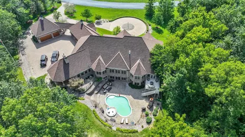 1000 Stonecastle Dr, O'fallon, MO 63366 photo 7