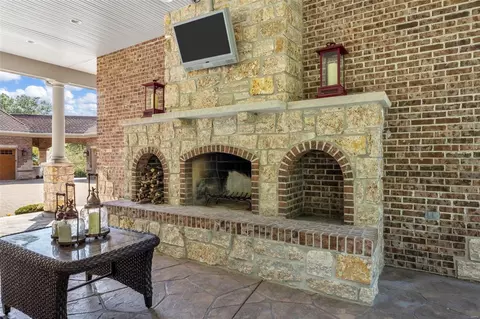 1000 Stonecastle Dr, O'fallon, MO 63366 photo 89