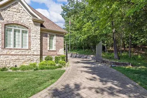 1000 Stonecastle Dr, O'fallon, MO 63366 photo 14