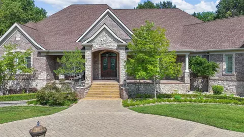 1000 Stonecastle Dr, O'fallon, MO 63366 photo 5