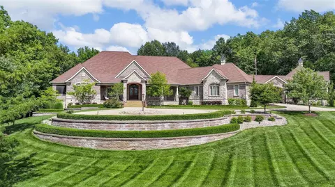 1000 Stonecastle Dr, O'fallon, MO 63366